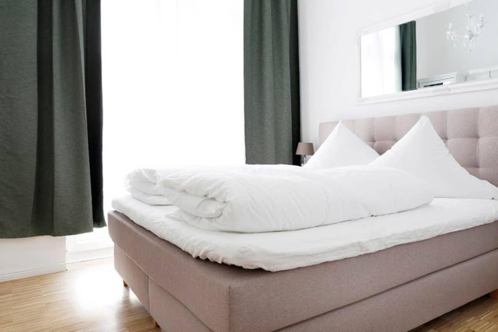 Sc 06 By Rockchair Apartments L Superhost Status L 4 Bedrooms Boxspringbeds 2 Bathrooms Balcony Elevator - Cozy Family & Business Flair Welcomes You! 베를린 외부 사진